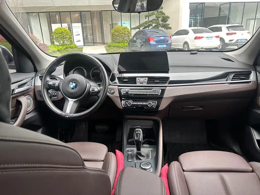 BMW X1 2022 — фото 5