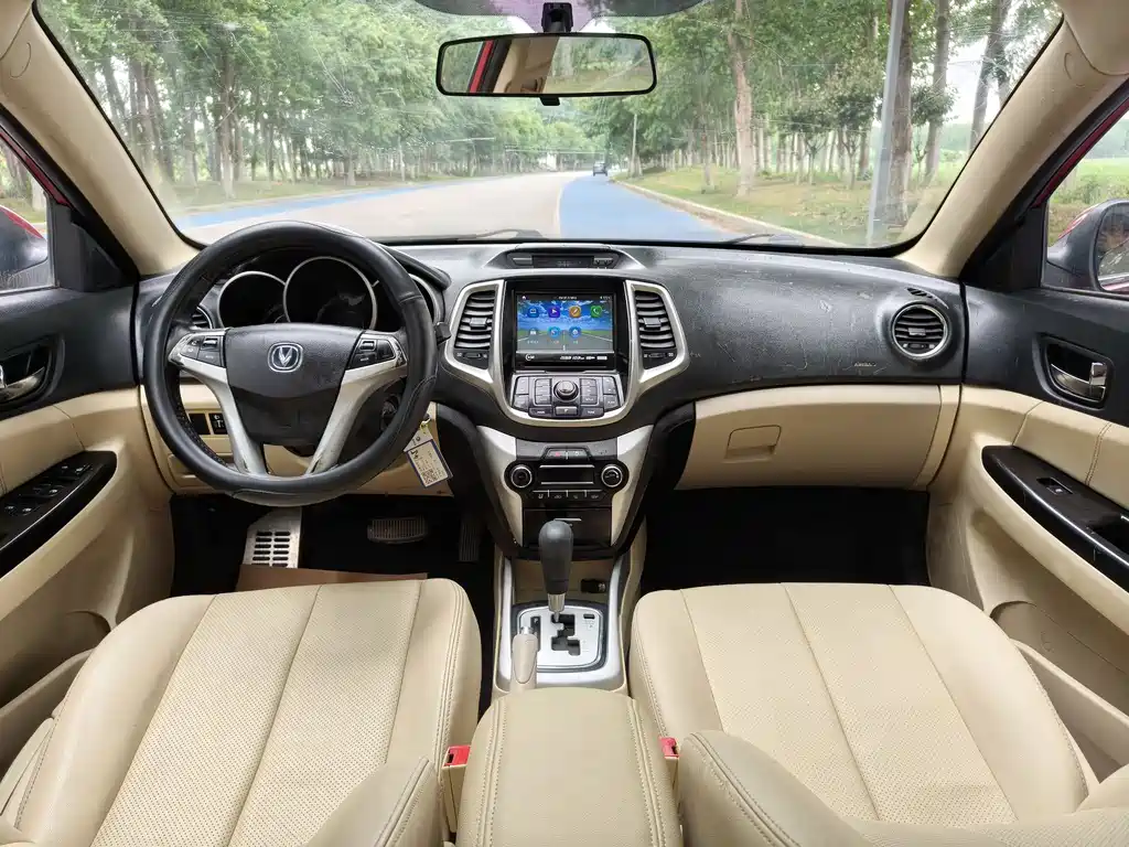Changan Eado 2016 — фото 13