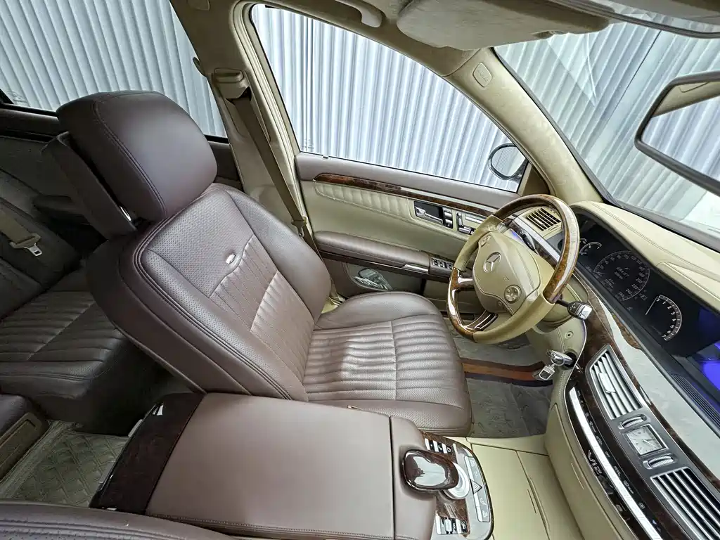 Mercedes-Benz S-Class 2008 — фото 27