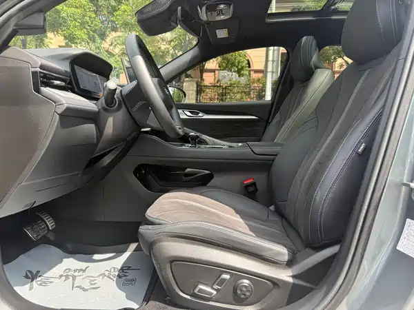 Geely Xingrui 2025