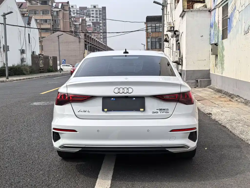 Audi A3 2021 — фото 12