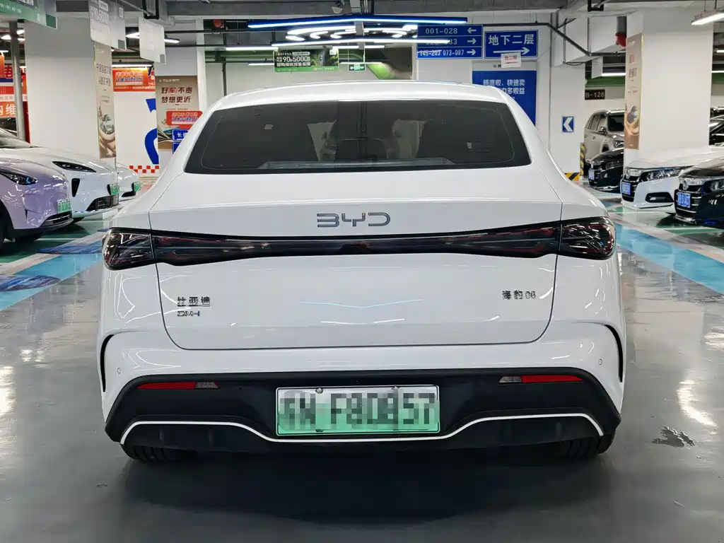 BYD Seal 06 2025