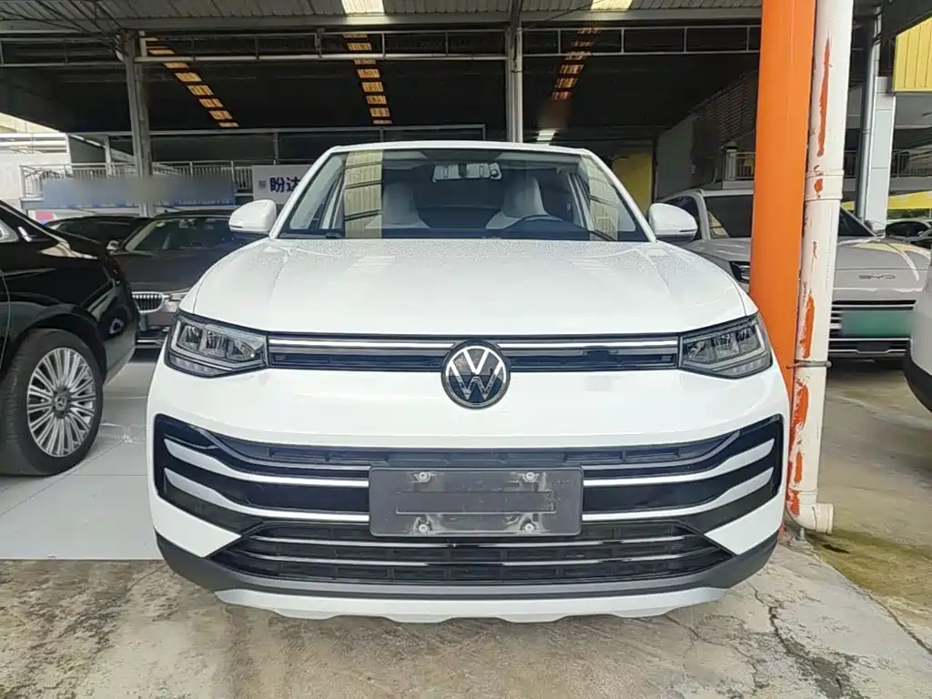 Volkswagen Tharu 2025