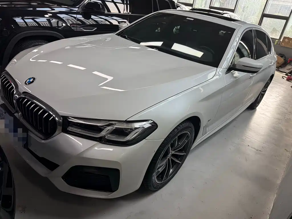 BMW 5 Series 2022