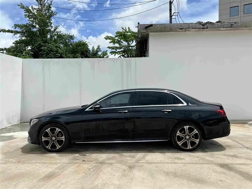 Mercedes-Benz E-Class 2017