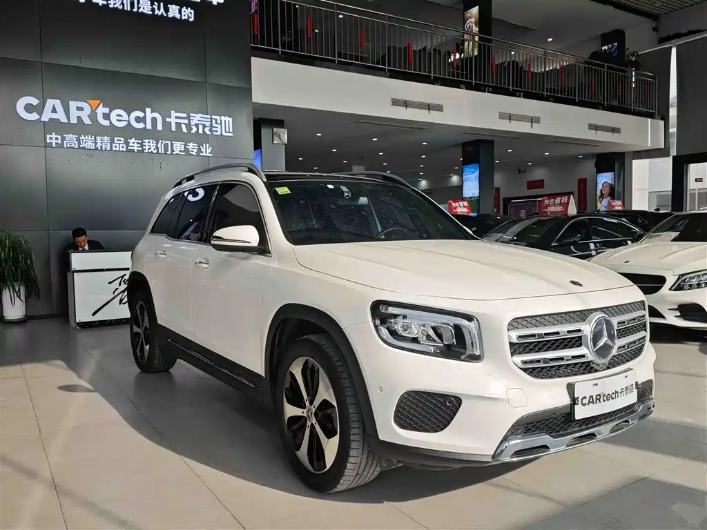 Mercedes-Benz GLB 2022 — фото 2