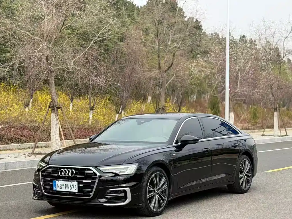 Audi A6L 2021 — фото 1