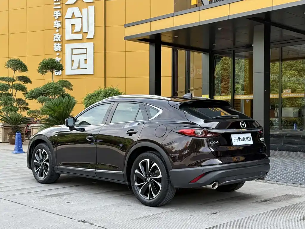 Mazda CX-4 2020