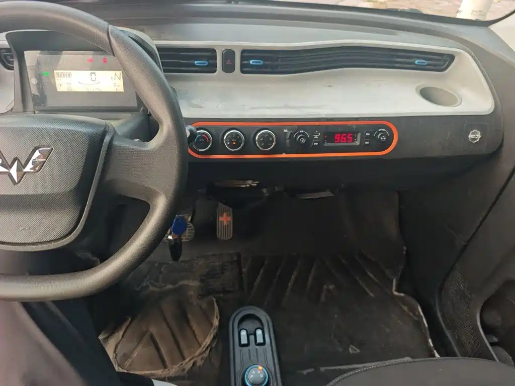 Wuling Hongguang MINIEV 2020 — фото 8