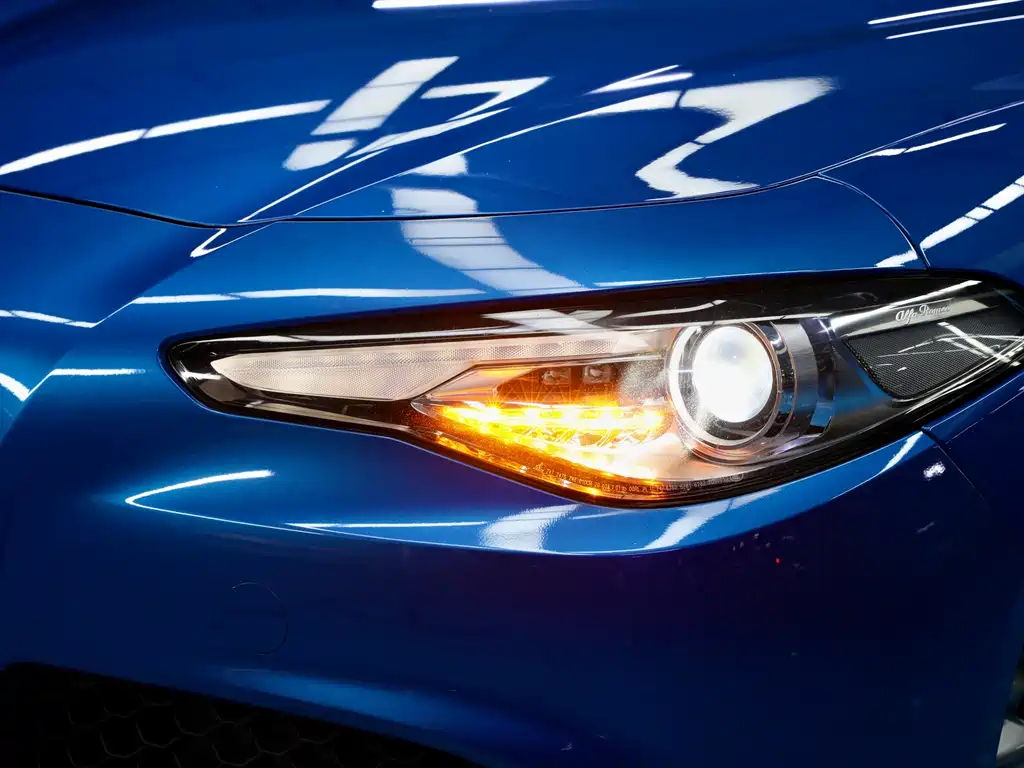 Alfa Romeo Giulia 2019 — фото 4