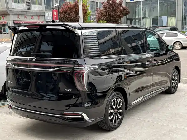 Hongqi HQ9 2023
