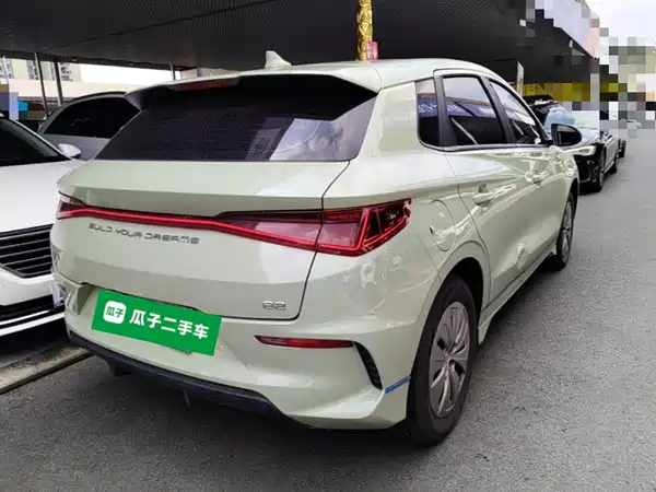 BYD e2 2021