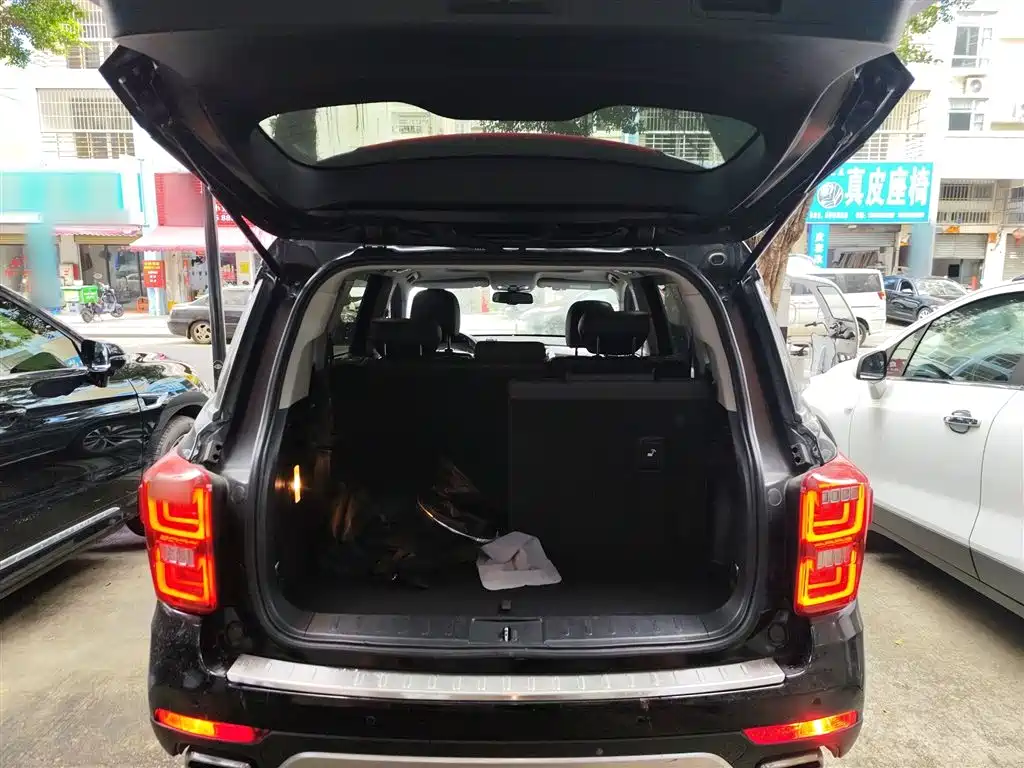 GAC Motor Trumpchi GS8 2018 — фото 19