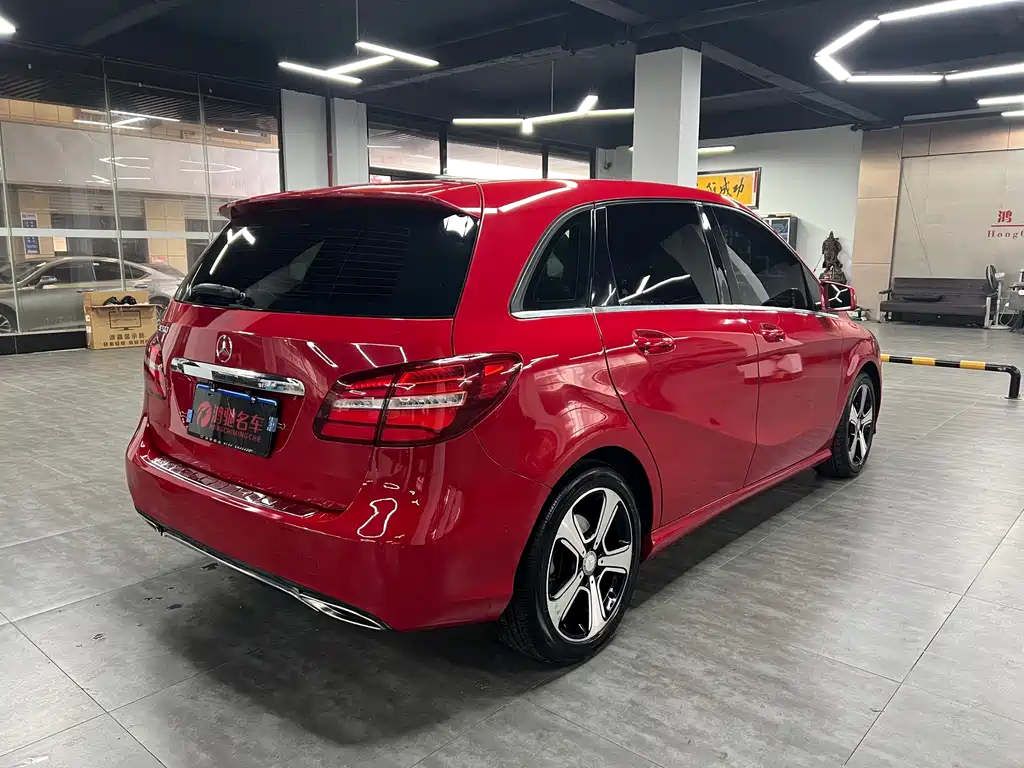 Mercedes-Benz B-Class 2016 — фото 10