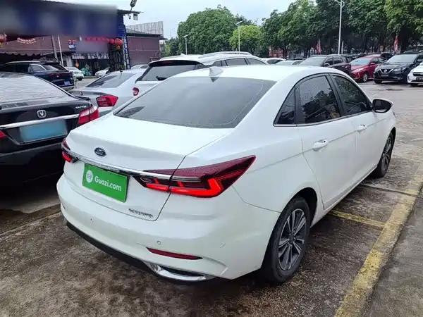 Ford Escort 2021