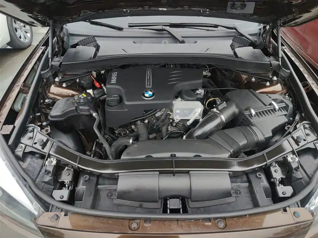 BMW X1 2014 — фото 16