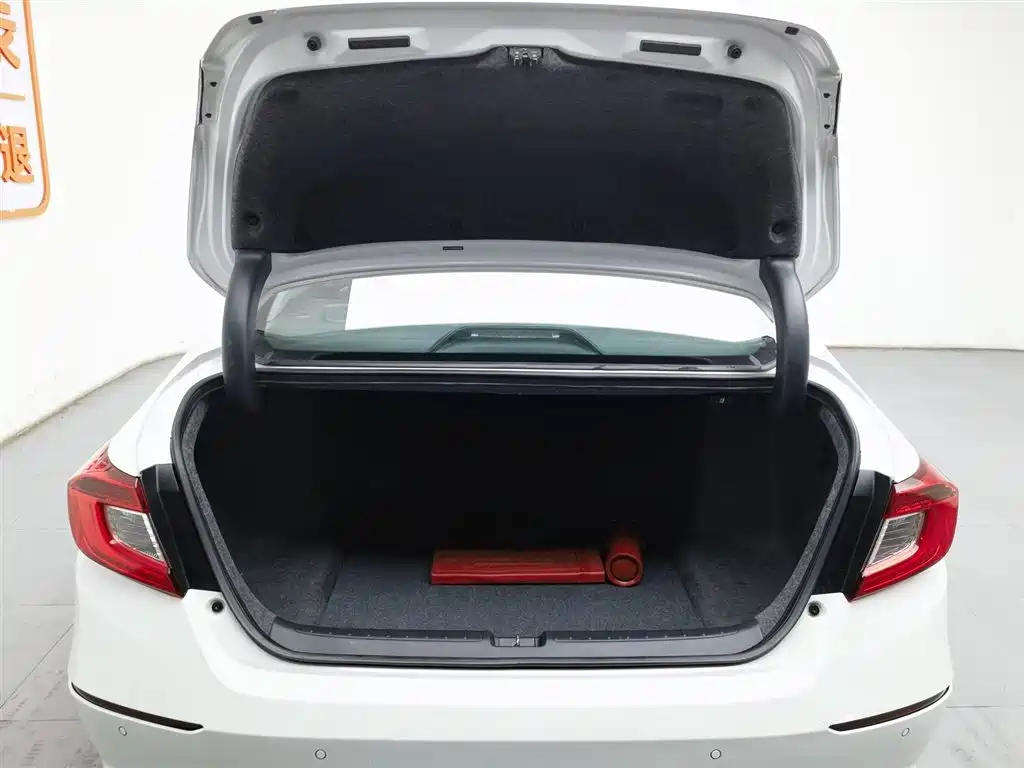 Honda Accord 2021 — фото 16