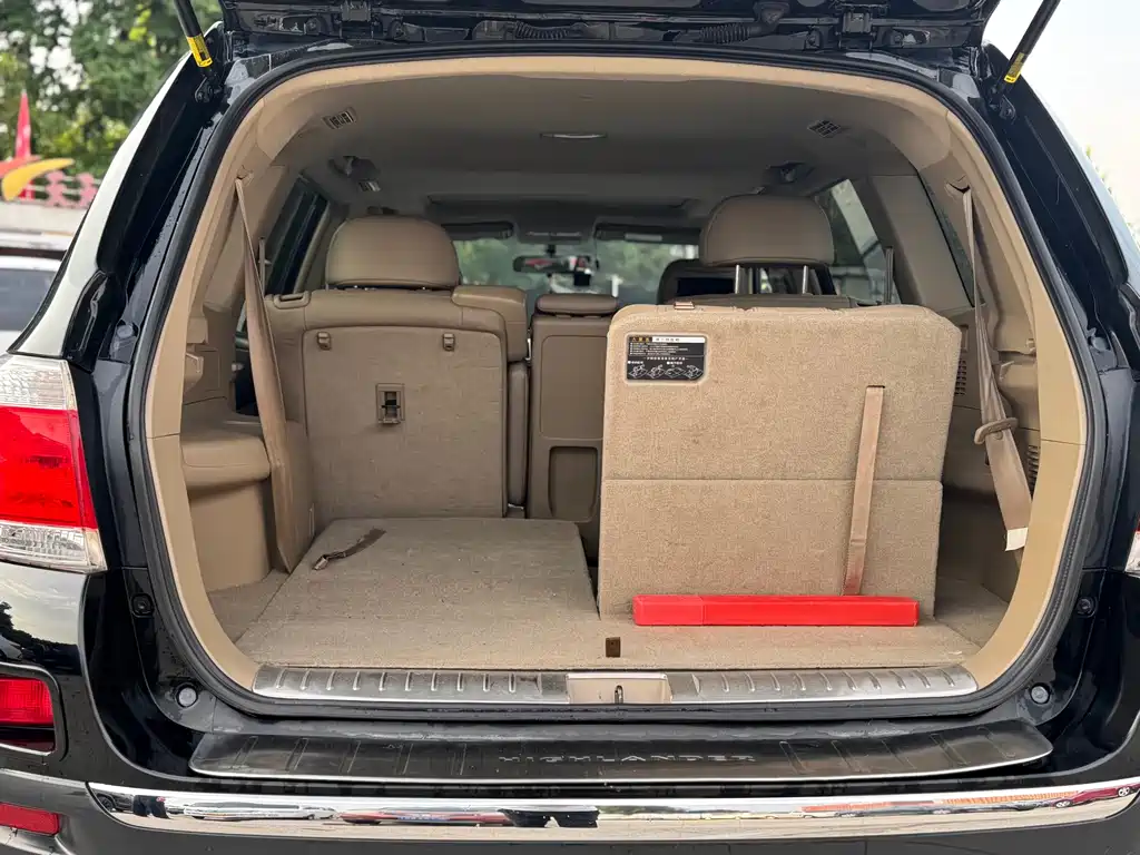 Toyota Highlander 2014 — фото 15
