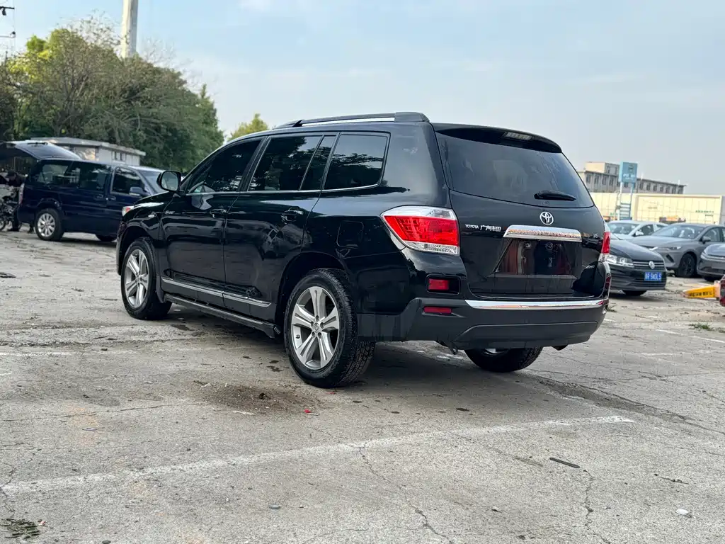Toyota Highlander 2014 — фото 16