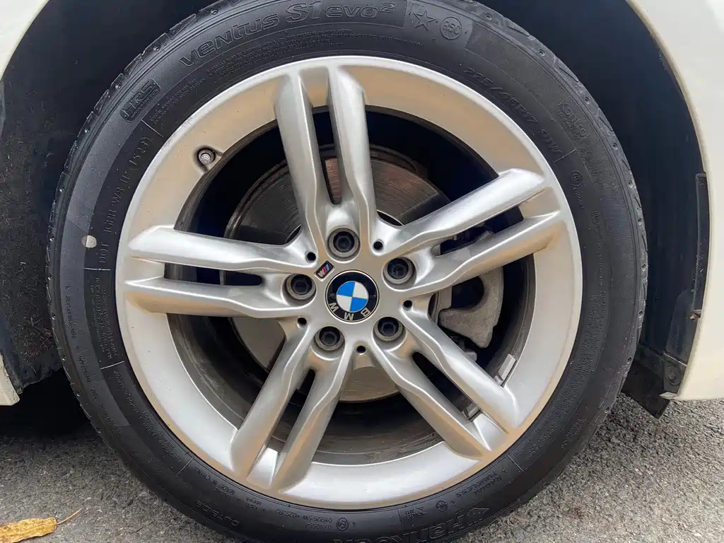 BMW 1 Series 2023 — фото 13
