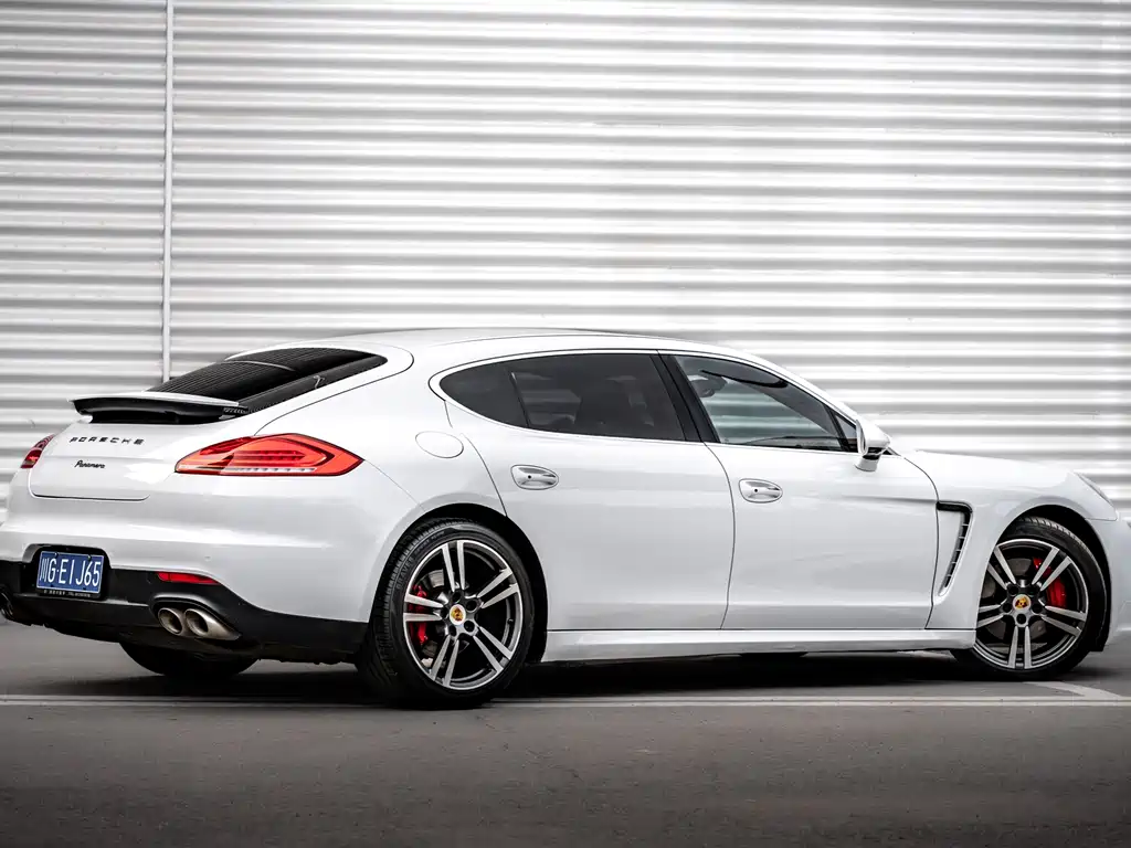 Porsche Panamera 2015 — фото 5