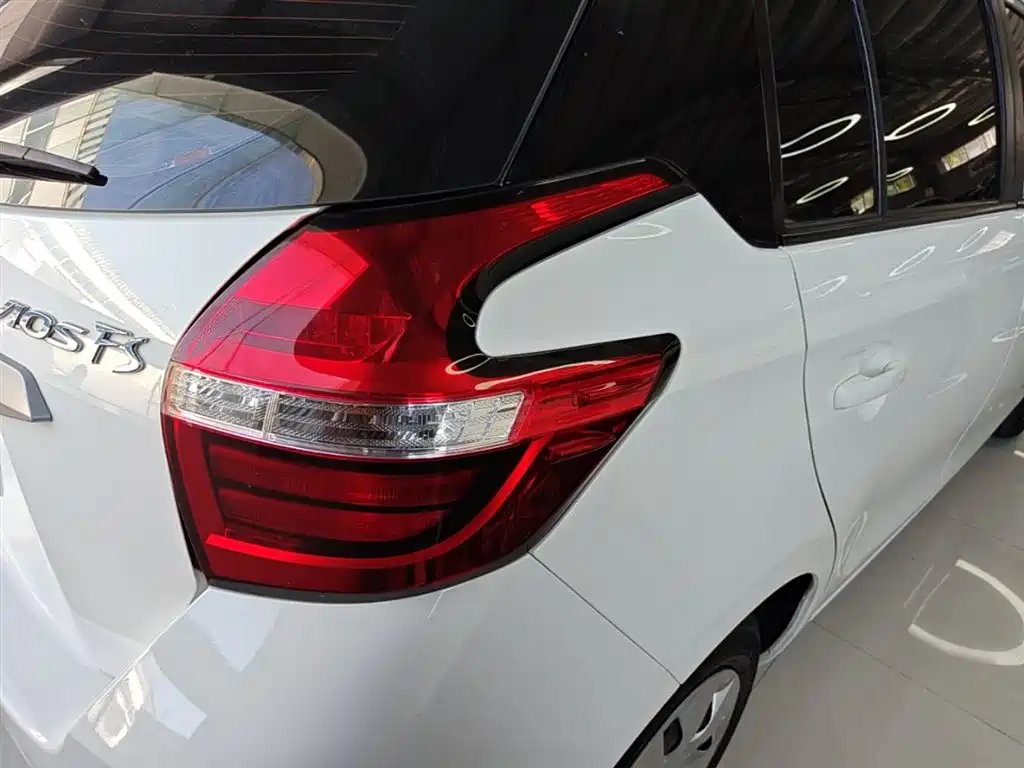 Toyota Vios FS 2018 — фото 8