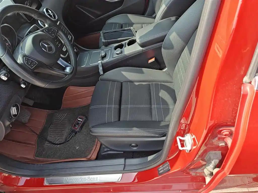 Mercedes-Benz A-Class 2017 — фото 11