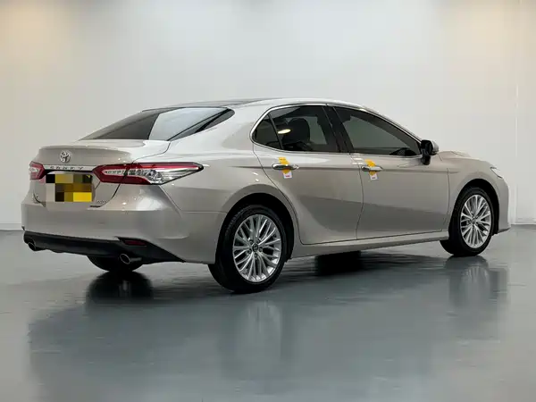 Toyota Camry 2019