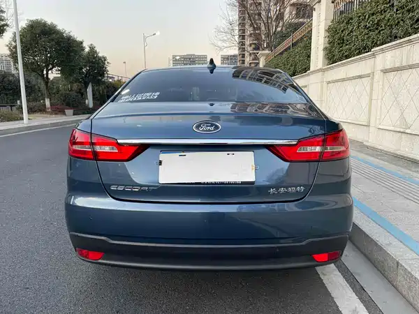 Ford Escort 2019