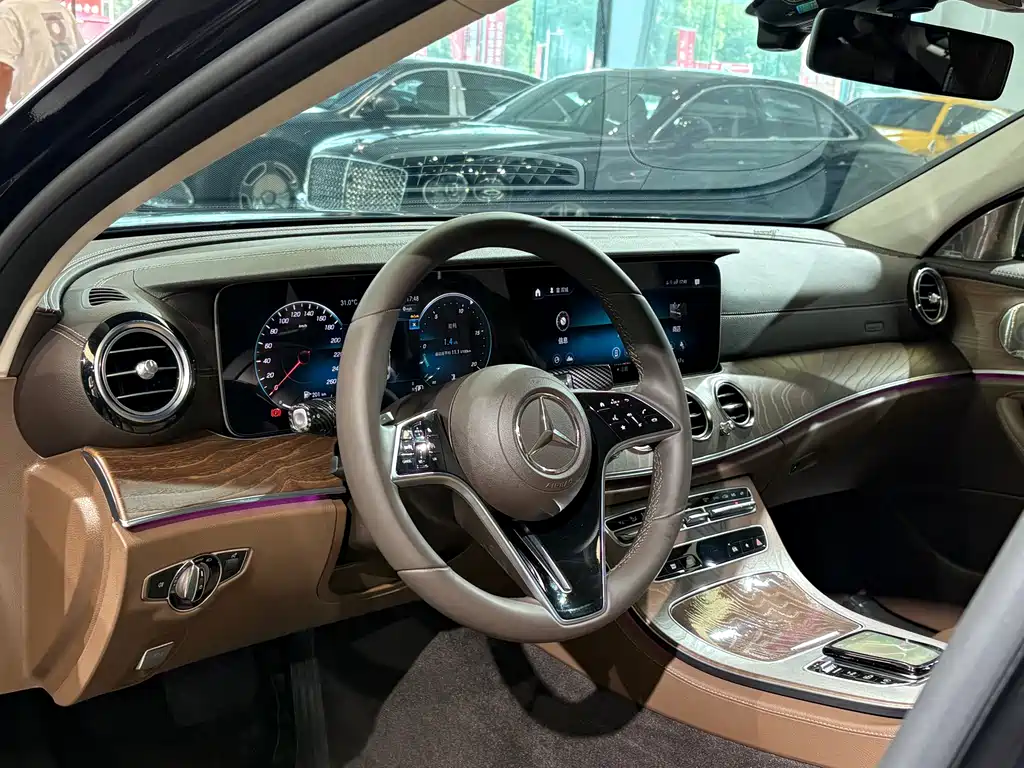 Mercedes-Benz E-Class 2023