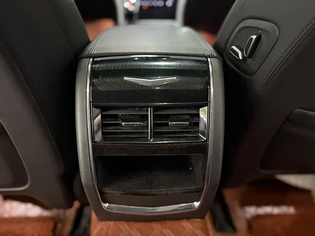 Cadillac CT6 2020 — фото 20