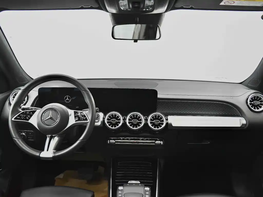 Mercedes-Benz GLB 2024 — фото 16
