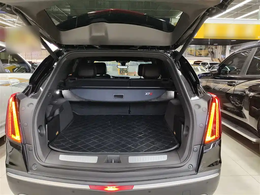 Cadillac XT5 2020 — фото 19