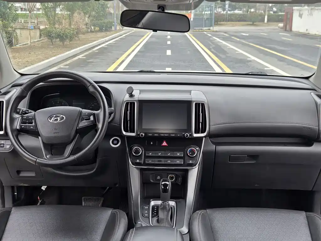 Hyundai ix35 2018 — фото 11