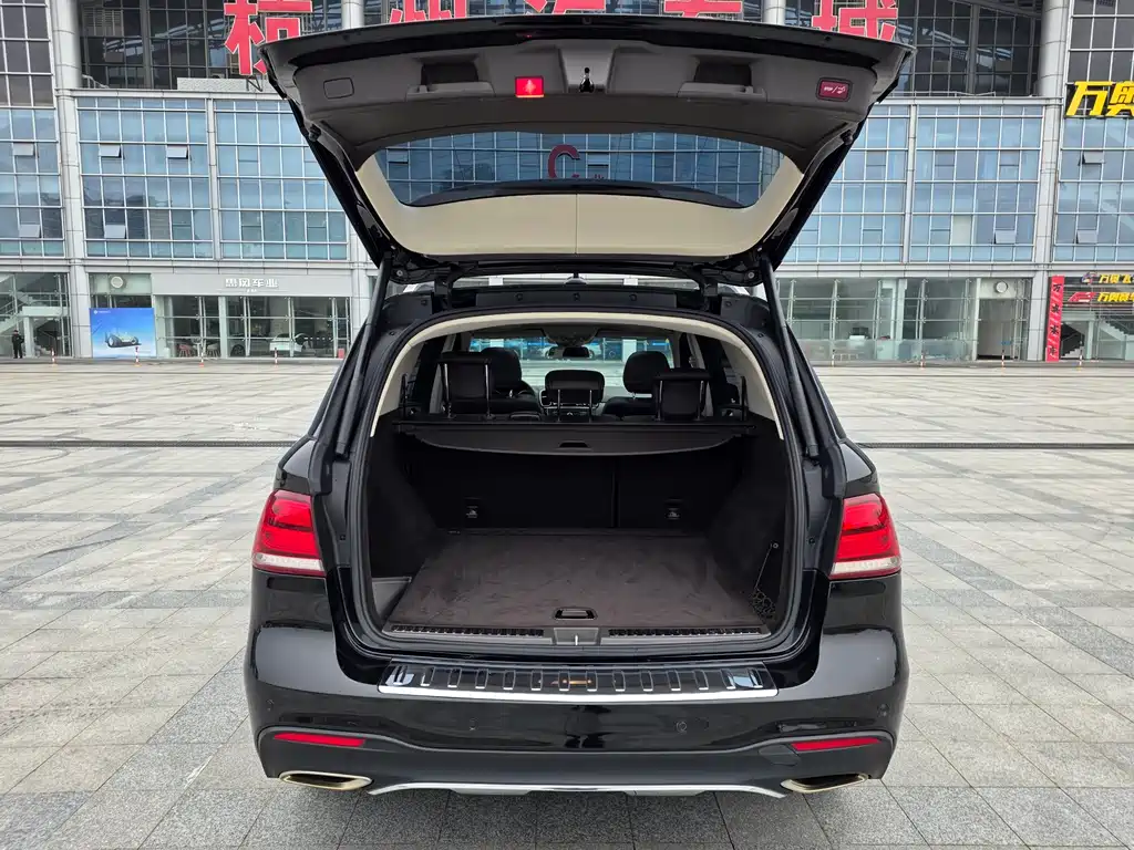 Mercedes-Benz GLE 2018 — фото 12