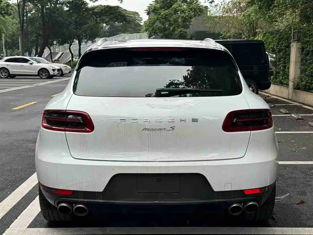 Porsche Macan 2016