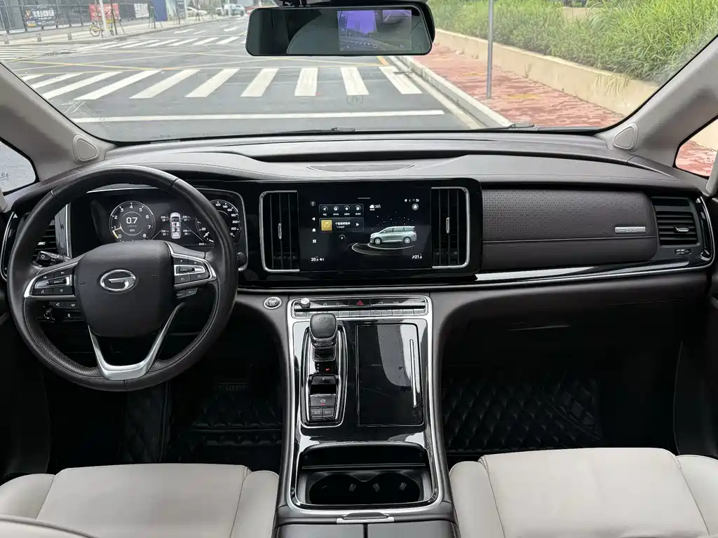 GAC Motor Trumpchi M8 2021 — фото 12