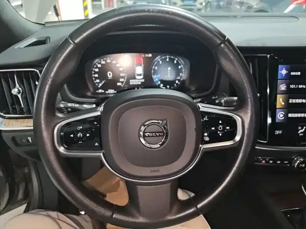 Volvo S60 2021