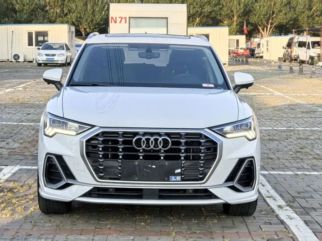 Audi Q3 2022