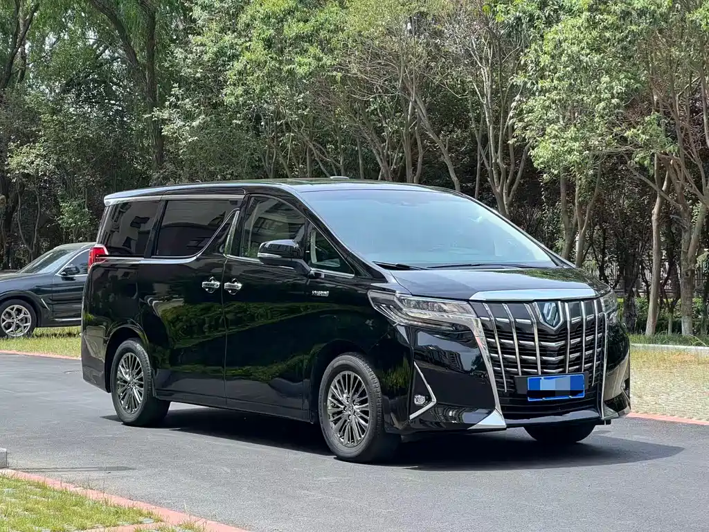 Toyota Alphard 2021 — фото 3
