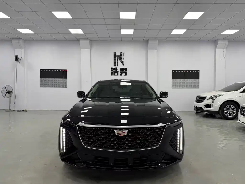 Cadillac CT6 2025 — фото 1