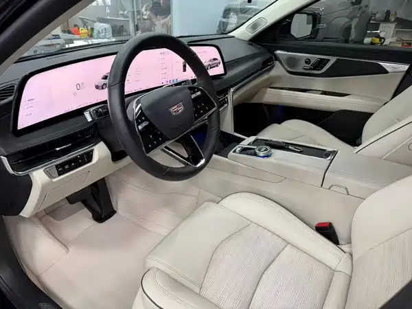 Cadillac CT6 2025