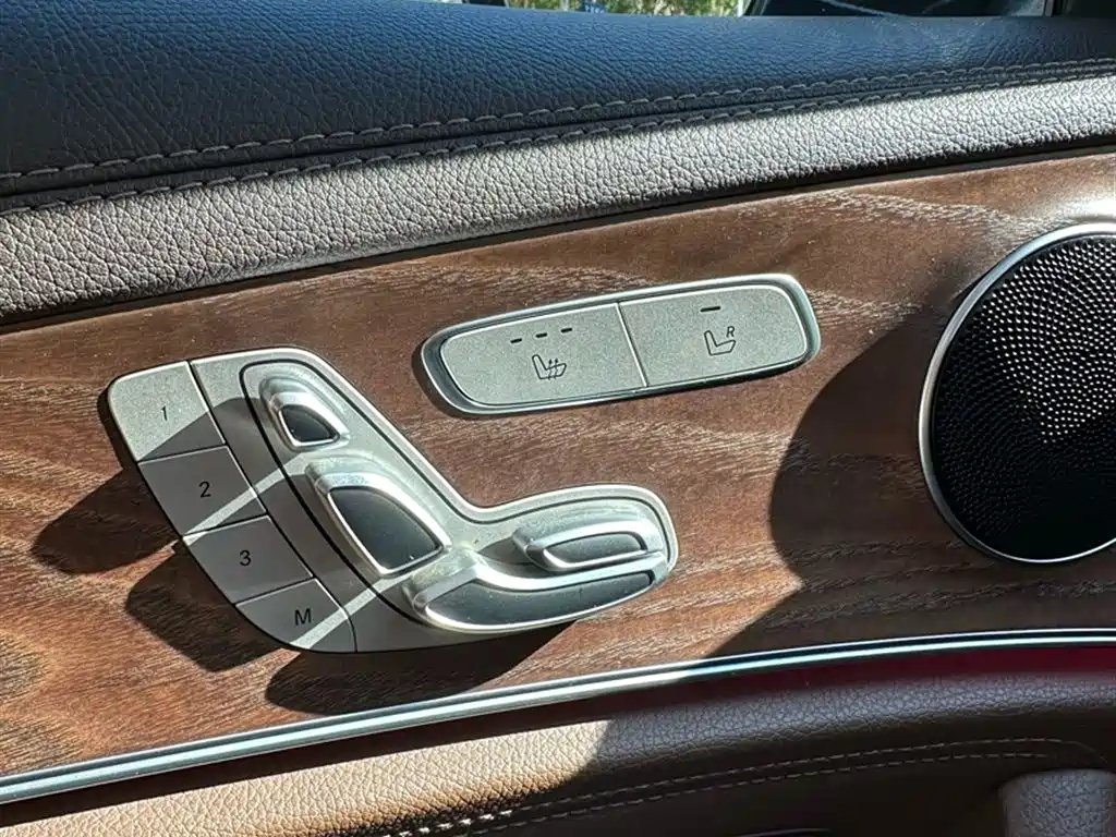 Mercedes-Benz E-Class 2020 — фото 2