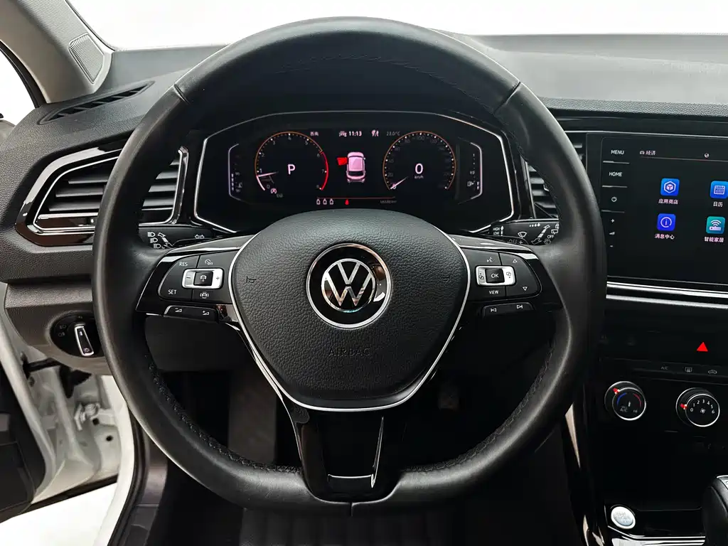 Volkswagen T-Roc 2022 — фото 10