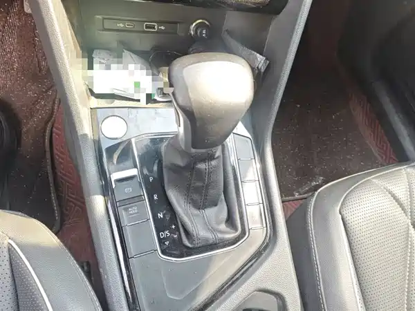 Volkswagen Tiguan L 2022