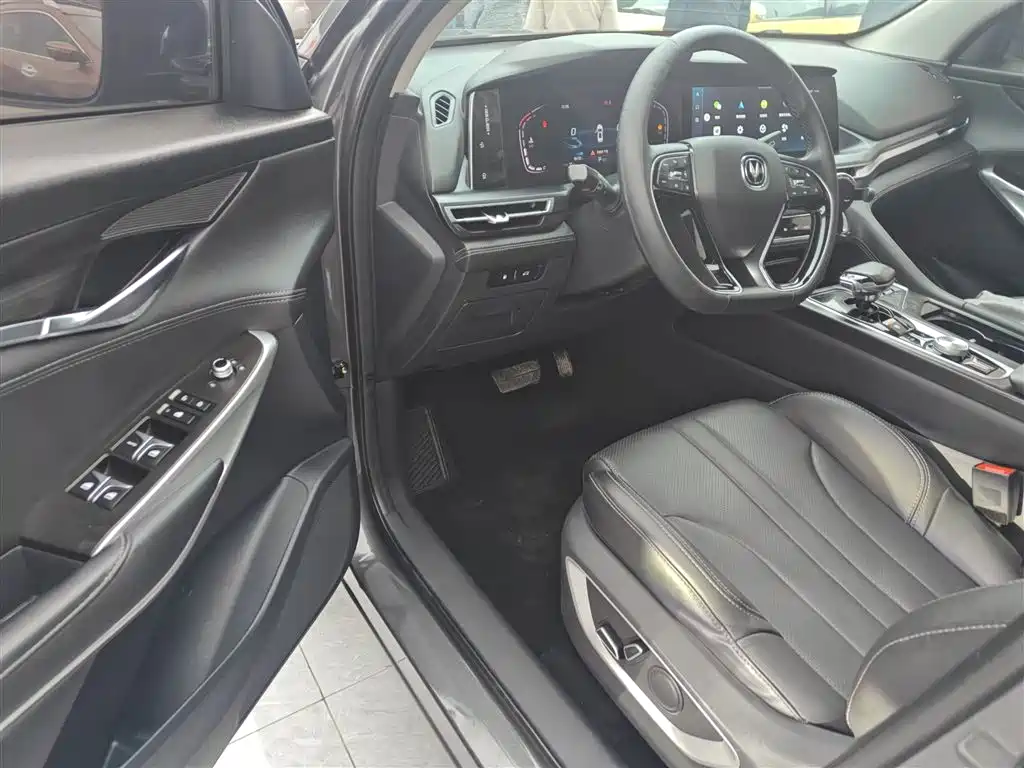 Changan CS75 PLUS 2021 — фото 12