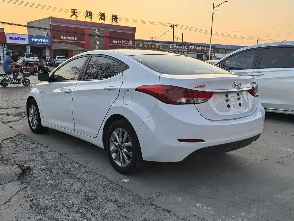 Hyundai Elantra Langdong 2016 — фото 5