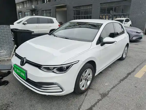 Volkswagen Golf 2023