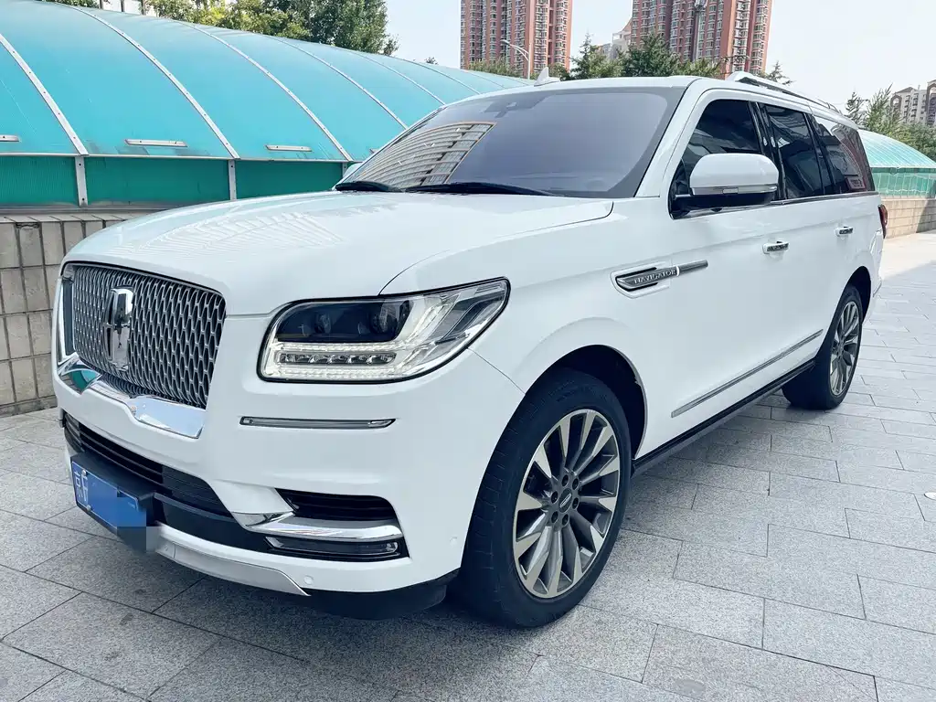 Lincoln Navigator 2019 — фото 1