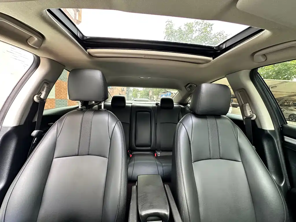 Honda Civic 2018 — фото 18